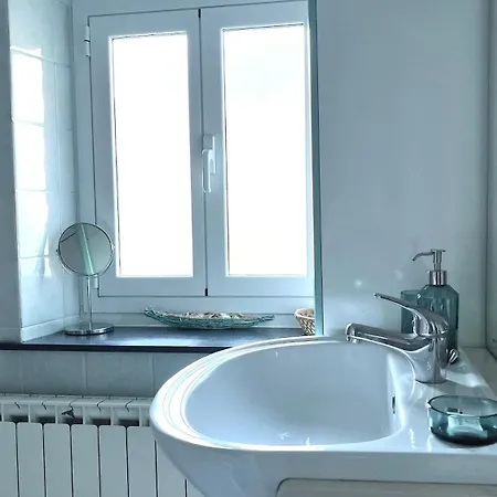 Oda ve Kahvaltı Ligustico