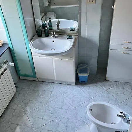 Oda ve Kahvaltı Ligustico Cenova